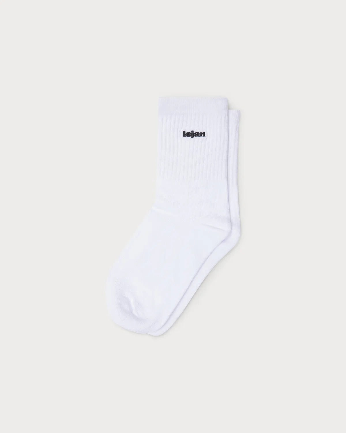 Single White Essential Black